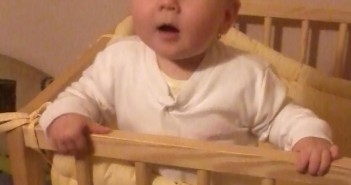 Végsõ Dóra, 7 hónapos, Vasmegyer Dórika egy mosolygós, tündéri kisbaba. Szeret nagyokat játszani, jókat enni és imád zenét hallgatni.