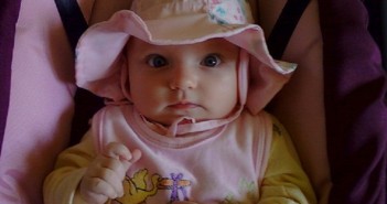 Tátus Gabriella Melinda, 4 hónapos, Békés Kislányunkat 4960 grammal és 54 centivel szültem. Nagyon nyugodt, kiegyensúlyozott baba. Sokat huncutkodik és jókat mosolyog. Hatalmas boldogságot hozott az életünkbe