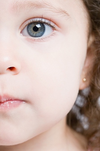Gyerekek látáskárosodása: okai, tünetei és megelőzési módszerei