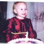 Édesanyja Pappné Karda Anita, édesapja Papp Gábor.