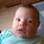 3580g-mal születtem a debreceni Kenézy kórházban. Szüleim Opóckiné Vajna Erika és Opóczki József. Ezzel a képpel Pocsajban élõ nagyszüleimnek szeretnék örömet okozni.