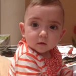 Édesanyja Tóth Barbara, édesapja László Gergely.