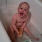 Nagyon vidám és huncut kislány vagyok! 9 hónapos korom óta szaladhat az anyukám utánam :) Mindenki nagyon büszke rám ! :)