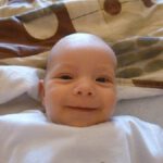 Édesanyja Kovács Éva, édesapja Juhász László. Nagyon imádjuk mind a ketten a kis csillagszemû juhászt :) Nagyon vidám, mosolygós jó baba! Folyton beszélget és imád pancsizni, meg enni!!! :) APA ANYA SZEME FÉNYE!!!