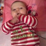 Maja vagyok mosolygós vidám kisbaba a családom szeme fénye, nagyon szeretek ölbe lenni és játszani.