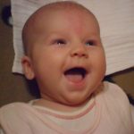2011. október 8-án 4150 gr-mal született szülei nagy örömére. Imádja a pocakját, jóllakottságát a képen látható módon jelzi!