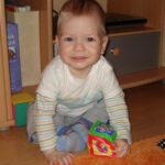 Szülei Szõllõsi Róbert és Szõllõsi Andrea, Debrecen.