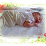 Dunaújvárosban születtem 2010.07.21.-én 6 nappal késõbb és jó nagy baba voltam 3890g és 56 cm.az égész család imád.